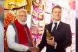 பிரான்ஸ் ஜனாதிபதி மக்ரோன் இந்தியா வருகை: அயோத்தி ராமர் கோவில் மாதிரியை பரிசளித்த மோடி
