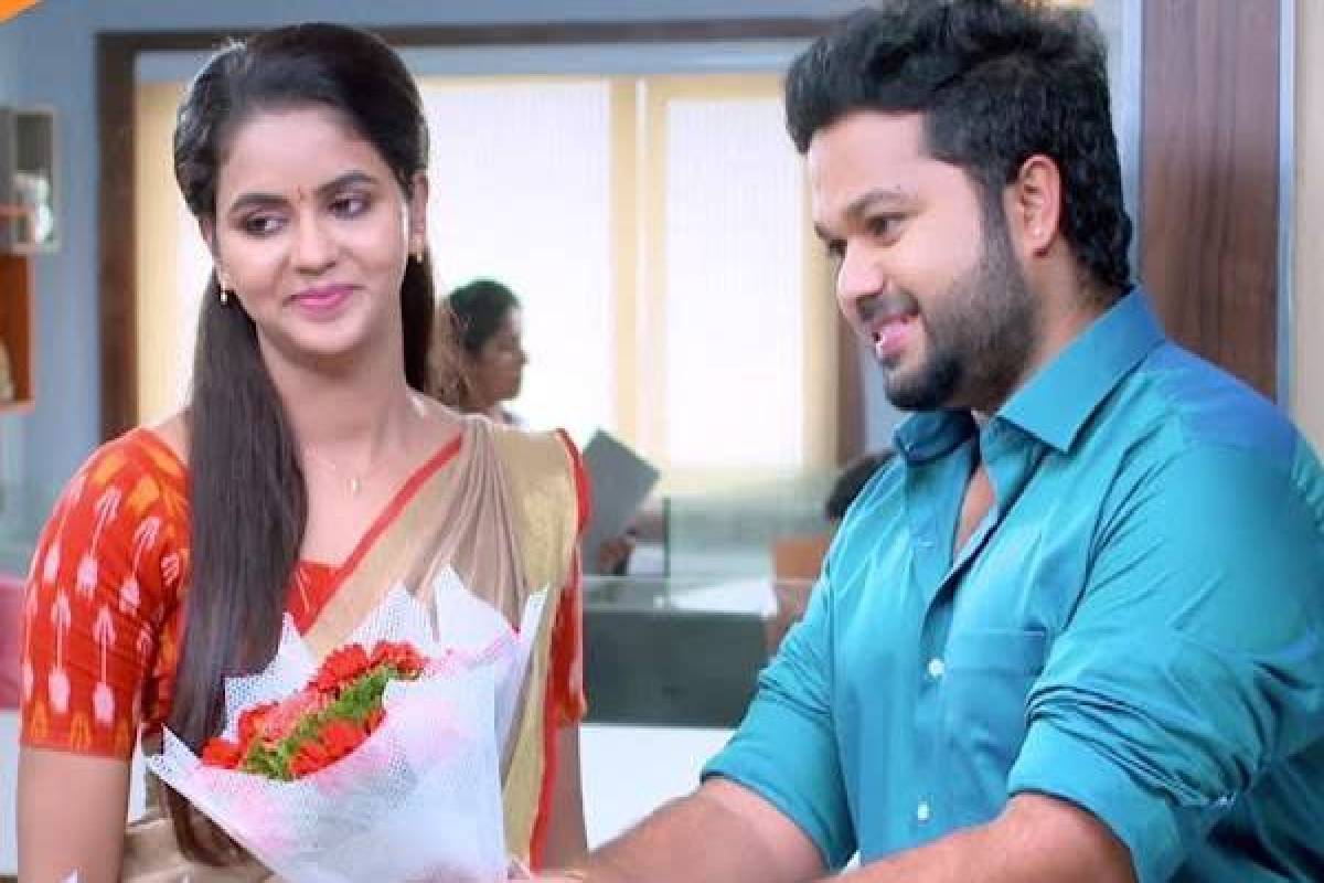 கயல் சீரியல் ரசிகர்களுக்கு ஷாக்... ஹீரோ சஞ்சீவ் விலகியதாக தகவல்! | Kayal Serial Lead Role Actor Sanjeev Relieve கயல் சீரியல் ரசிகர்களுக்கு ஷாக்... ஹீரோ சஞ்சீவ் விலகியதாக தகவல்! | Kayal Serial Lead Role Actor Sanjeev Relieve