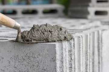 අද මධ්‍යම රාත්‍රියේ සිට සිමෙන්ති මිල පහළ දැමේ..!