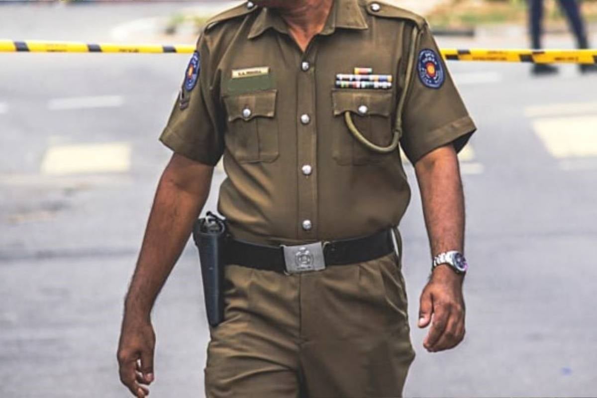 தென்னிலங்கையில் நடந்த பயங்கரம் - இளைஞர்கள் மீது தீ வைப்பு - பிரதேச மக்கள் அடாவடித்தனம் | Youth Were Set On Fire Couple Arrested தென்னிலங்கையில் நடந்த பயங்கரம் - இளைஞர்கள் மீது தீ வைப்பு - பிரதேச மக்கள் அடாவடித்தனம் | Youth Were Set On Fire Couple Arrested