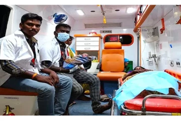 பிரசவ வலியால் துடிதுடித்த மலைவாழ்பெண் - ஓடும் 108 ஆம்பலன்ஸில் பிறந்த ஆண் குழந்தை