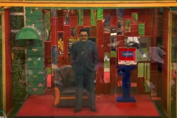 பிக்பாஸில் சில மணிநேரம் மட்டுமே வந்து சென்ற நடிகர் சரத்குமாருக்கு எவ்வளவு சம்பளம் தெரியுமா?