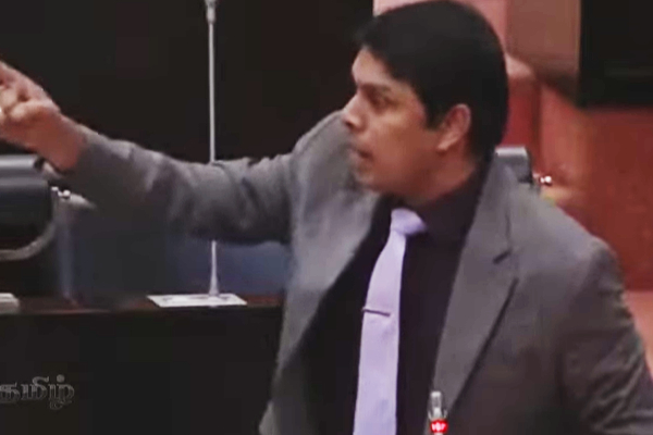 அர்ச்சுனா மீது இளங்குமரன் முன்வைத்த கடும் விமர்சனம்! சபையில் சபாநாயகரிடம் வாக்குவாதம் | Ilangumaran Attacked Arjuna And Spoke Out