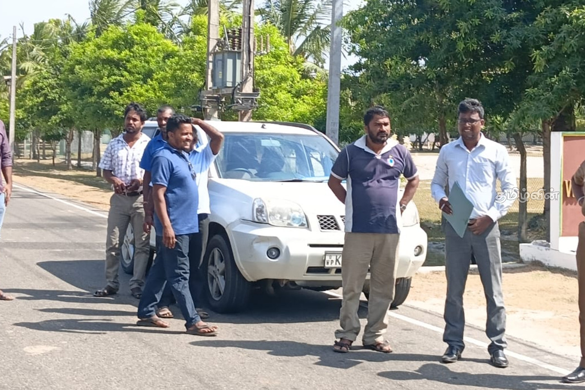 பொதுமக்கள் எதிர்ப்பினால் இடைநிறுத்தப்பட்ட காணி சுவீகரிப்பு நடவடிக்கை | Protest In Jaffna Against Land Survey