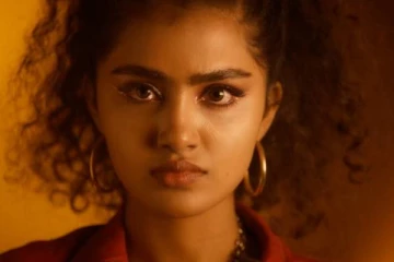 ஒரேஒரு முத்தக்காட்சிக்கு நடிகையிடம் 50 லட்சம் பேரம்! படம் முழுக்க அதுதான் இருக்கே..