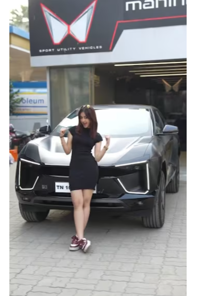 VJ அர்ச்சனா மகள் சாரா வாங்கிய கார் - விலை எவ்வளவு தெரியுமா? | Vj Archana Daughter Zaara Bought New Car Viral