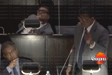 පොලිස් නිලධාරීන් පැනලා යනවා පාතාලයට බයේ මොන පොලිසියක්ද මේ? ලැජ්ජයි - පොලීසියට කනේ පාරක්