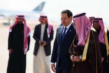 உக்ரைன் அமைதி பேச்சுவார்த்தை: உக்ரைனுக்கு அழைப்பில்லையாம்