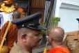 ජනාධිපති ලේකම් කාර්යාලය ඉදිරිපිට විරෝධතාවයේ නිරත භික්ෂූන් වහන්සේලාට බුද්ධශාසන අමාත්‍යංශයෙන් සාකච්ඡාවක්