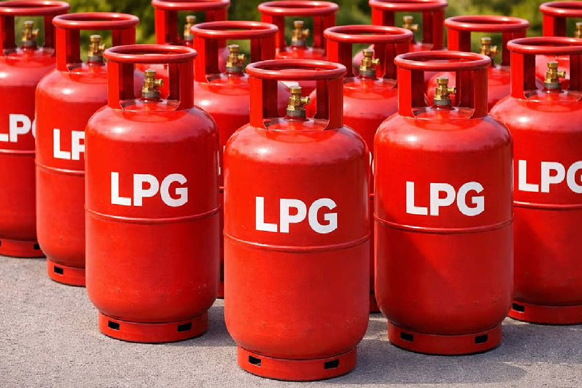 மத்திய கிழக்கு போர்; இந்தியாவிலும் சமையல் எரிவாயு சிலிண்டர் தட்டுப்பாடு | Middle East War Cooking Gas Shortage In India