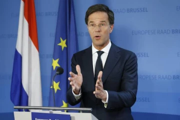 பிரபல ஜரோப்பிய நாடான நெதர்லாந்தில் நாளை முதல் ஊரடங்கு! பிரதமர் சற்று முன் அறிவிப்பு