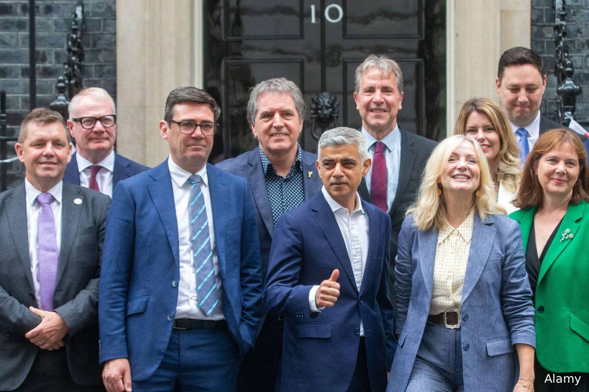 Number 10 North... பிரித்தானிய பிரதமரின் அடுத்த அதிரடி | Burnham To Hold Ministry No 10 North In Manchester
