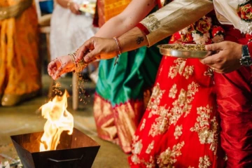 3 இடங்களில் திருமண நிகழ்வினை நடத்திய தம்பதியால் ஏற்பட்ட பாதிப்பு