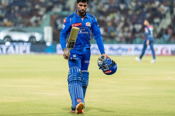 கிரிக்கெட் வாய்ப்புக்காக கால்களில் விழுந்தேன் - பிரபல இந்திய வீரர் பகிர்ந்த விடயம் | Tilak Varma Reveals Fell On People Feet For Chance கிரிக்கெட் வாய்ப்புக்காக கால்களில் விழுந்தேன் - பிரபல இந்திய வீரர் பகிர்ந்த விடயம் | Tilak Varma Reveals Fell On People Feet For Chance