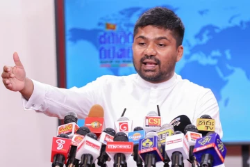 நிலக்கரி கப்பல் விவகாரத்தில் யாருக்காவது வழக்கு பதிவாகியுள்ளதா! - டி.வி. சானக்க கேள்வி