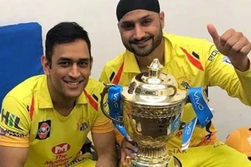 தோனியுடன் பேசி 10 வருஷம் ஆச்சு..என் லிமிட் இதான்!! காரணத்தை உடைத்த ஹர்பஜன் சிங்..