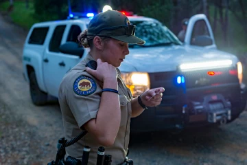 அமெரிக்காவில் பயங்கரம்; தூங்கிக்கொண்டிருந்தவரை தீவைத்து கொழுத்திய பெண்!