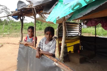 பயணத்தடை காரணமாக பட்டினியில் தவிக்கும் கற்குளம் மக்கள்