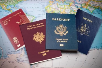 உலகின் சக்திவாய்ந்த பாஸ்போர்ட்; 7 வருஷமா இதுதான் முதலிடம் - இந்தியா ரேங்க்?