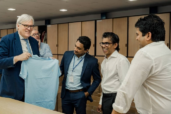 பிரித்தானியாவின் புதிய வரிச்சலுகை - இலங்கை ஆடைத் தொழில்துறைக்கு புத்துயிர் | Uk New Tax Breaks Sri Lankan Garment Industry