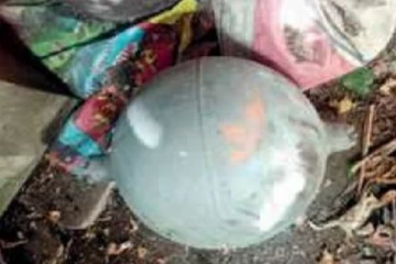 விண்வெளியில் இருந்து விழுந்த உலோக பந்துகள் : குஜராத்தில் பரபரப்பு