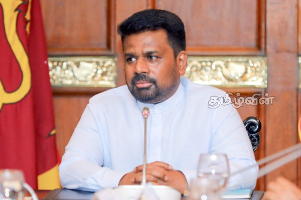 இலங்கை - பாகிஸ்தான் நட்புறவில் புதிய மைல்கல்: ஜனாதிபதி அநுரவுடன் பாகிஸ்தான் அமைச்சர்கள் சந்திப்பு! | Pakistani Ministers Meet With President Anuradha