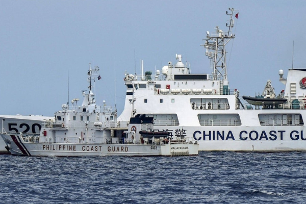 பிலிப்பைன்ஸின் முக்கிய தீவை கைப்பற்ற துடிக்கும் சீனா..! | China Vs Philippines To Visit Thomas Shoal Issue