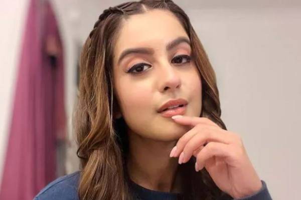 தூக்குப்போட்டு தற்கொலை செய்துகொண்ட பிரபல சீரியல் நடிகை- 20 வயதில் இப்படியொரு முடிவா? | Serial Actress Tunisha Sharma Attempt Suicide தூக்குப்போட்டு தற்கொலை செய்துகொண்ட பிரபல சீரியல் நடிகை- 20 வயதில் இப்படியொரு முடிவா? | Serial Actress Tunisha Sharma Attempt Suicide