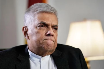 பொதுமக்களின் பிரச்சினைகளுக்கு பதிலளிக்காத ரணில்!