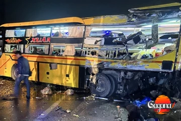 බස් අනතුරකින් ළමුන් ඇතුළු 9 දෙනෙක් මරුට