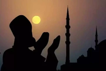 ரம்ஜான் பண்டிகை கொண்டாட்டம் : மசூதிகளில் சிறப்பு தொழுகை