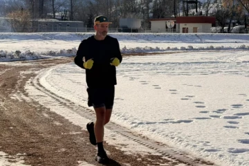 கடுங்குளிரிலும் 24 மணி நேர தொடர் ஓட்டம்: கனடியரின் நெகிழ்ச்சி செயல்