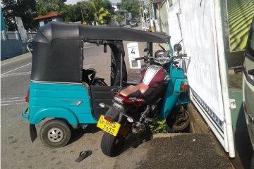 ஒரே முச்சக்கரவண்டி மூன்று இடங்களில் விபத்தை ஏற்படுத்தியது : அறுவர் படுகாயம்