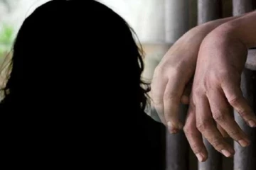 ஆடையில் மறைத்து சிறைச்சாலைக்கு போதைபொருள் கொண்டு வந்த பெண்ணொருவர் கைது