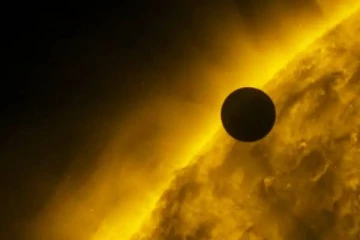 சூரிய கிரகணங்களின் போது கண்டறிப்பட்ட முக்கிய கண்டுபிடிப்புகள்