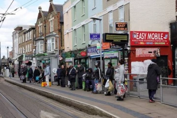 பகல் 3 மணிக்கு மேல் மக்கள் கடைப்பக்கமே செல்ல பயப்படும் லண்டனின் ஒரு பகுதி: வெளிவரும் காரணம்