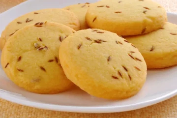 වැඩිපුර බිස්කට් කෑවොත් වෙන දේ මෙන්න.