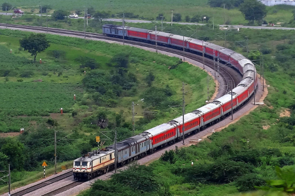 இந்திய ரயில்களின் ராஜா என்று அழைக்கப்படும் ரயில்.., எது தெரியுமா? | Which Train Is Called The King Of Indian Railways