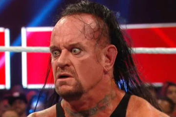 ஹோட்டலில் ரசிகரை அடித்த அண்டர்டேக்கர் - என்ன காரணம் தெரியுமா?