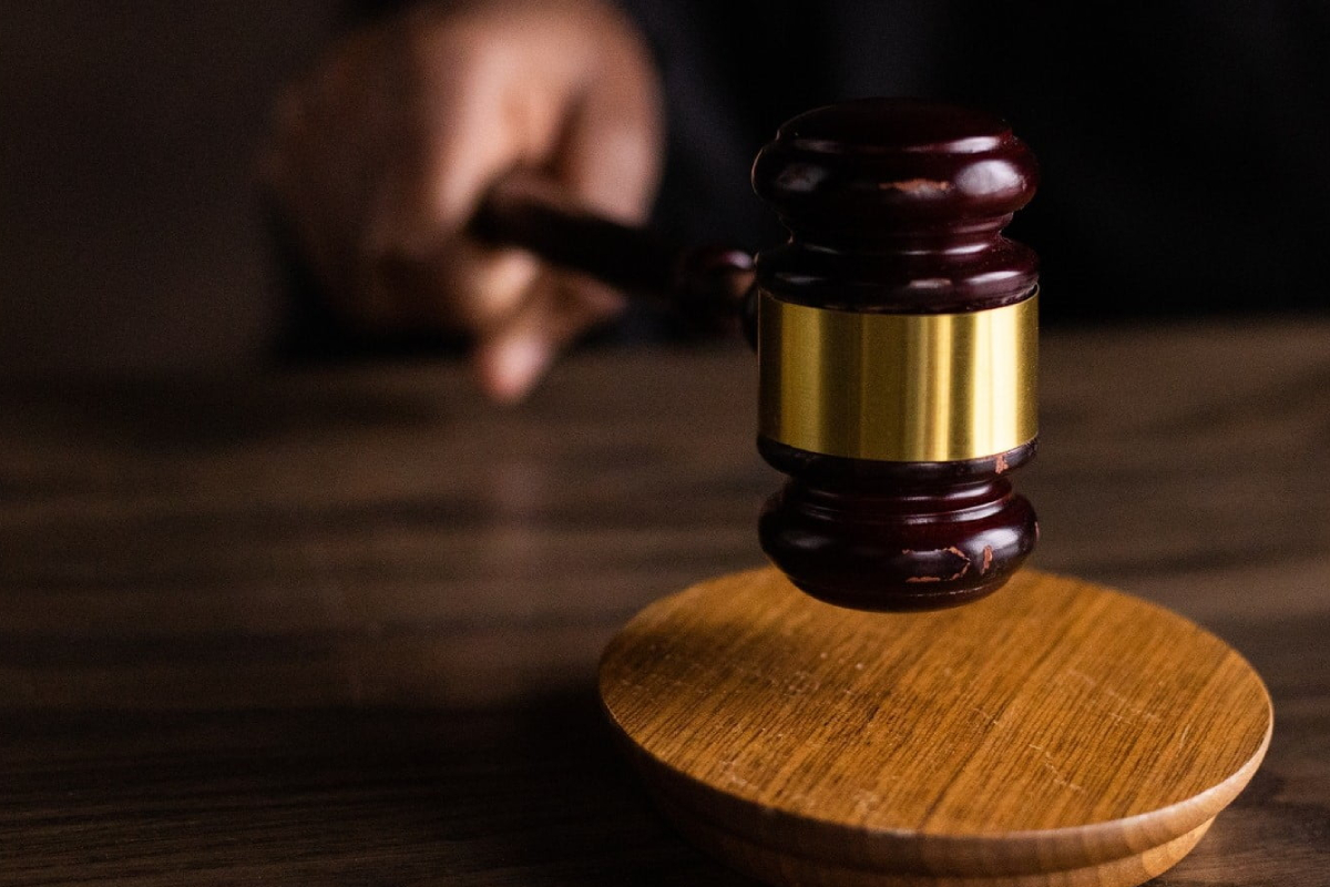 யாழில் சுகாதார சீர்கேட்டுடன் உணவு விற்பனை! விதிக்கப்பட்டது அபராதம் | Owners Fined Rs 25000 Selling Food Poor Hygiene