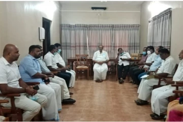 ஒட்டுமொத்த உறவை ஒருமித்த குரலில் வளர்க்க விரும்பாத தமிழ்த் தேசியக் கட்சிகள் 21 பற்றிக் கூடி ஆராய்வதில் பயனில்லை