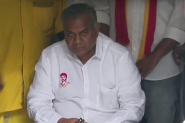 ஆட்டத்தை ஆரம்பித்த திமுக - தவெக பொதுச் செயலாளரை கைது செய்ய தனிப்படை | Vijays Tvk District Chief Arrested Karur Stamped