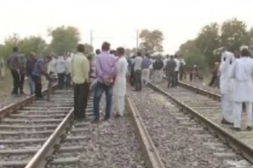 தமிழகத்தில் விவசாயிகள் வருகிற 18ம் தேதி ரயில் மறியல் போராட்டம் நடத்த திட்டம்