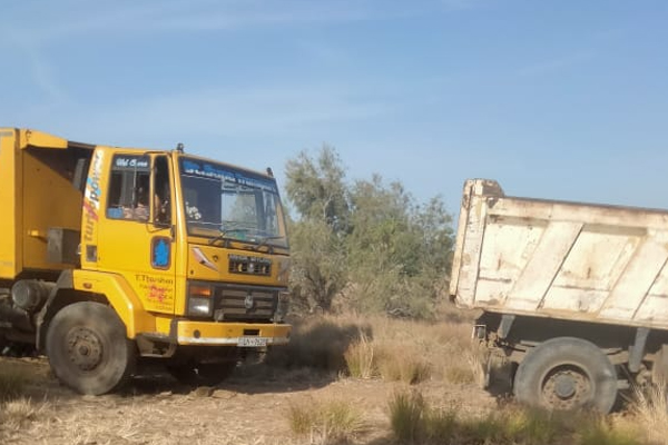 தமிழர் பகுதியில் தொடரும் சட்ட விரோதமான முறையில் மணல் அகழ்வு - தட்டிக்கேட்க யாருமில்லை | Illegal Sand Mining No One Listens