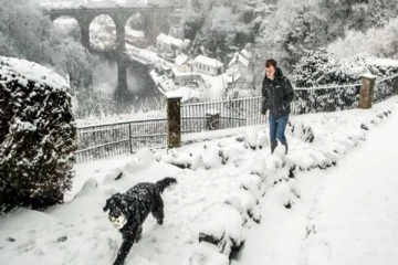 பிரித்தானியா முழுவதும் மஞ்சள் நிற எச்சரிக்கை! கடும் பனிப்பொழிவால் இயல்பு வழக்கை முடக்கம்