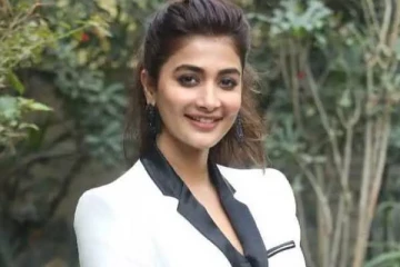 ஆடையே இல்லாமல் புகைப்படம் வெளியிட கேட்ட ரசிகர்- பீஸ்ட் பட நாயகி என்ன பதிலடி கொடுத்துள்ளார் தெரியுமா?