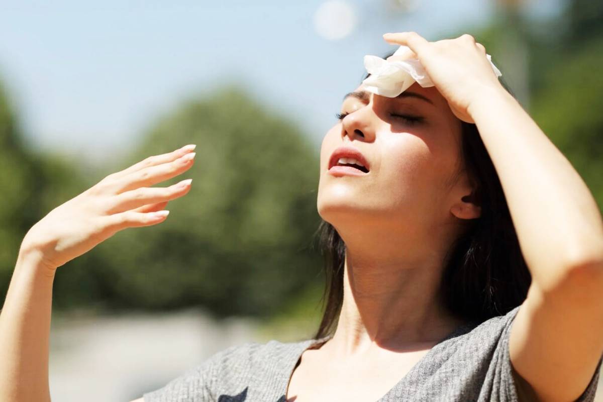 நாட்டின் பெரும்பாலான பகுதிகளுக்கு வெப்ப எச்சரிக்கை | Heat Warning Issued For Several Districts In Sl