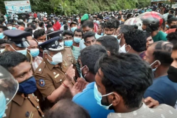 ஆசிரியர் உயிரிழப்பு! தலவாக்கலை பகுதியில்  அமைதியின்மை (PHOTOS)