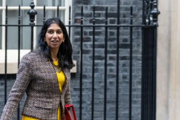 கடந்த ஒரு மாதத்தில் மட்டும் பிரித்தானியாவிலிருந்து எத்தனை பேர் அமைதியாக நாடுகடத்தப்பட்டார்கள் தெரியுமா?