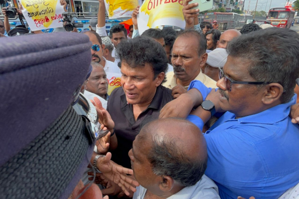 யாழ். செம்மணி படுகொலைக்கு எதிராக கொழும்பில் திரண்ட மக்கள் | Jaffna People Colombo Against The Semmani Massacre